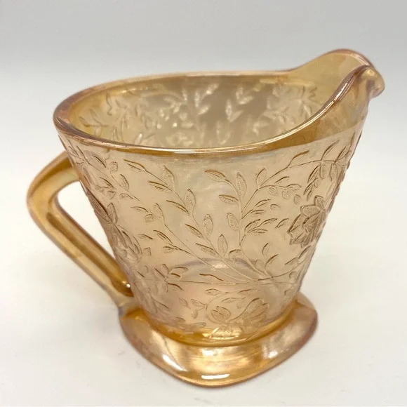 2/$30 Vintage Jeanette Glass iridescent floragold Louisa creamer - Picture 4 of 12